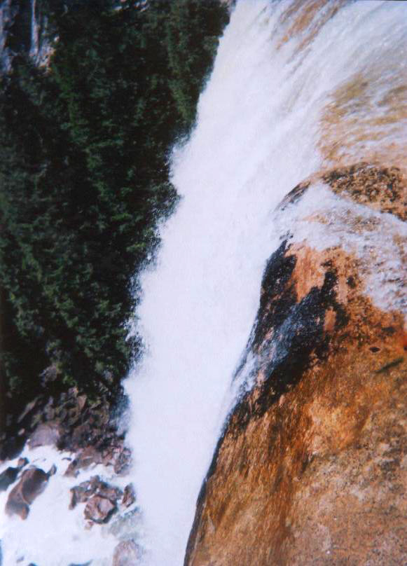 <span style='font-weight:bold;'></span><br />
    <span style='font-size:.8em;color:#9A4F03;'> Vernal falls top.  </span>